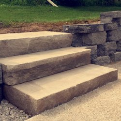 Westman Lawn Care - Retaining wall and steps installation