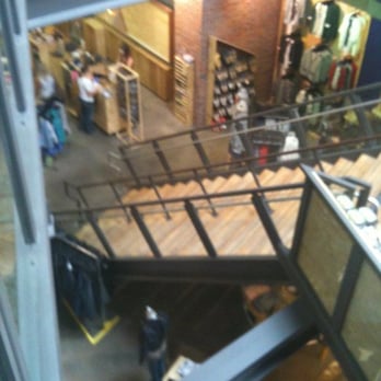 Urban Outfitters - Men's Clothing Near Me - St. Louis, Missouri Urban Outfitters - Men's Clothing Near Me - St. Louis, Missouri