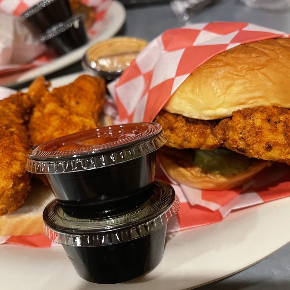 Smackbird Hot Chicken - Chicken Shop Near Me - Dallas, Texas Smackbird Hot Chicken - Chicken Shop Near Me - Dallas, Texas