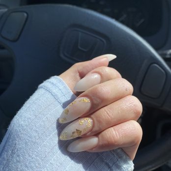 Valerie's Nail Salon - Glow Dip Powder w/Gold Flakes. I specifically asked for my nails to not be too pointy/sharp. - Nail Salons Near Me - Pacifica, California