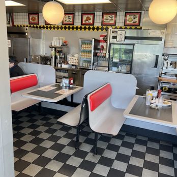 Waffle House - Painesville - Another shot of inside Waffle House!!! - Diners Near Me - Painesville, Ohio Waffle House - Painesville - Another shot of inside Waffle House!!! - Diners Near Me - Painesville, Ohio
