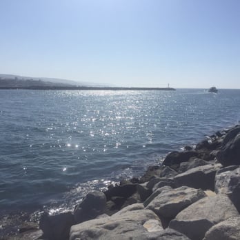 The Wedge - Wedge - Beaches Near Me - Newport Beach, California