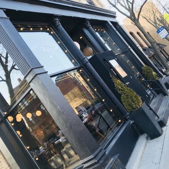 Willow Room - Wine Bars Near Me - Chicago, Illinois Willow Room - Wine Bars Near Me - Chicago, Illinois