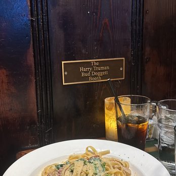 Martin's Tavern - Pasta - Breakfast & Brunch Near Me - Washington, DC, District of Columbia Martin's Tavern - Pasta - Breakfast & Brunch Near Me - Washington, DC, District of Columbia
