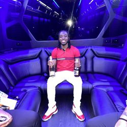 654Limo