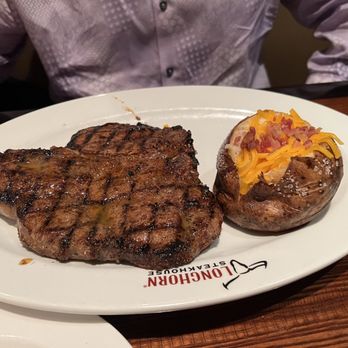 LongHorn Steakhouse - Steakhouses Near Me - North Haven, Connecticut LongHorn Steakhouse - Steakhouses Near Me - North Haven, Connecticut