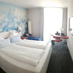 Comfort Hotel Friedrichshafen - Mein Zimmer mit Alpenblick