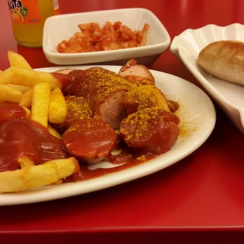 Ziervogels Kult-Curry - Currywurst with Ketchup(30cents extra), spicy onion(1 Euro), and Bratwurst. Very good :D - Curry Sausage Near Me - Berlin, BE Ziervogels Kult-Curry - Currywurst with Ketchup(30cents extra), spicy onion(1 Euro), and Bratwurst. Very good :D - Curry Sausage Near Me - Berlin, BE