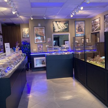 Chew Chew Cookies - Main area - Bakeries Near Me - Galena, Illinois