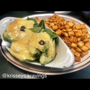 Egg Works - veggie eggs Benedict with very well seasoned potatoes, yum !! - Breakfast & Brunch Near Me - Las Vegas, Nevada