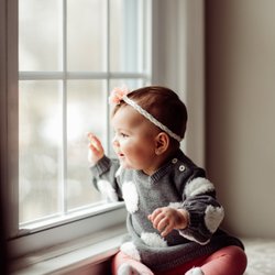 Alaina Elizabeth Photography - 6 Month Photo