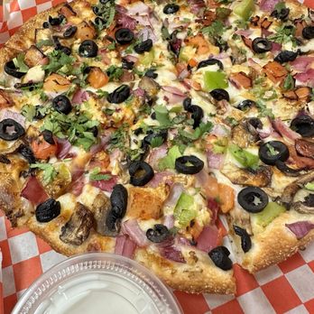 Pizza Twist - Pizza Near Me - Elk Grove, California