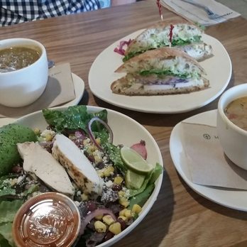 Modern Market Eatery - Green chicken chili, chicken pesto sandwhich, Merida salad and yellow curry lentil soup. - Salad Near Me - Austin, Texas