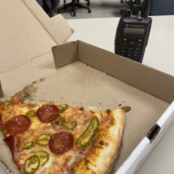 Yaghi's New York Pizzeria - My lunch - Pizza Near Me - Austin, Texas