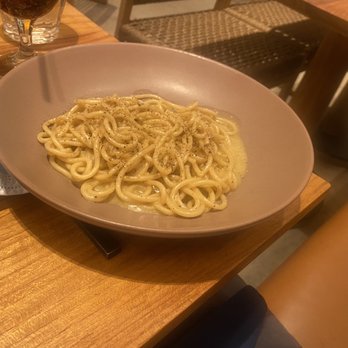 Kassi Beach - Spaghetti with pepper and Butter. Cacio E Pepe. Tasty while not being too filling! - Italian Near Me - Las Vegas, Nevada Kassi Beach - Spaghetti with pepper and Butter. Cacio E Pepe. Tasty while not being too filling! - Italian Near Me - Las Vegas, Nevada