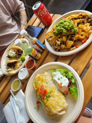 Taqueria Maria and Ricardo by null