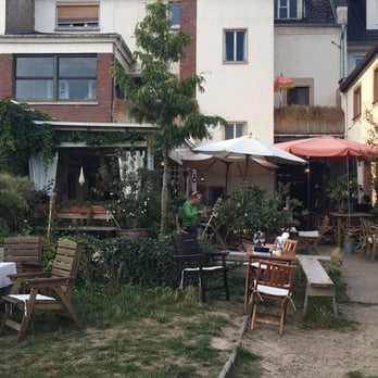 Cornel's - Vom Weinberg aus. - Wine Bars Near Me - Oestrich-Winkel, HE
