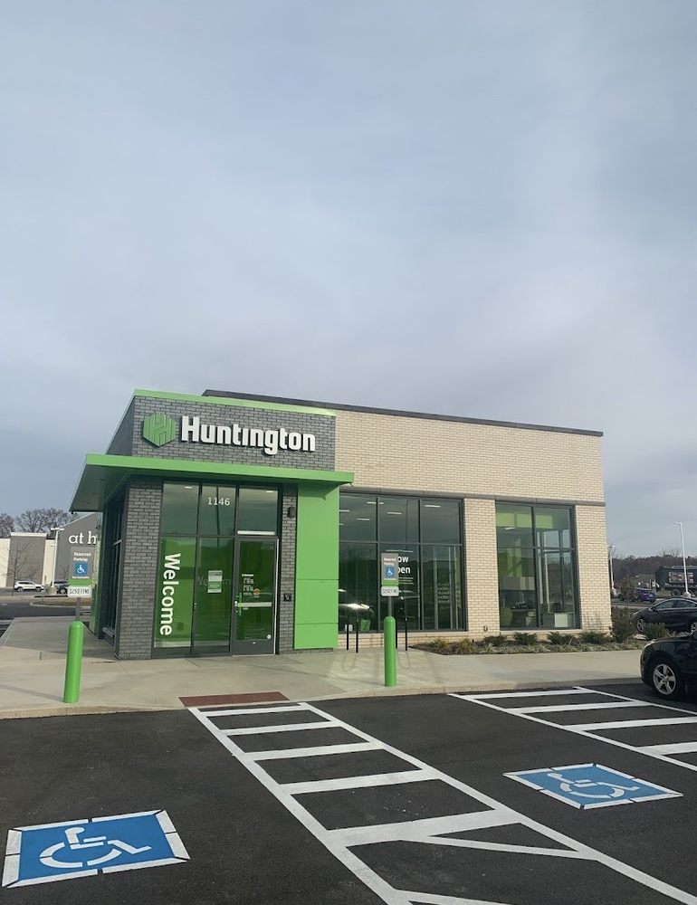 HUNTINGTON BANK Updated August 2024 1146 Gemini Pl, Columbus, Ohio