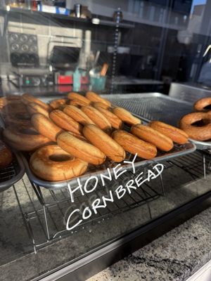 Ringo Coffee & Donuts by null