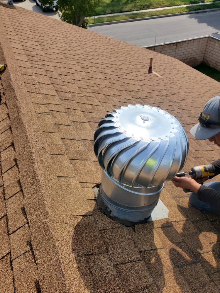 Slide of Eleazars Roofing