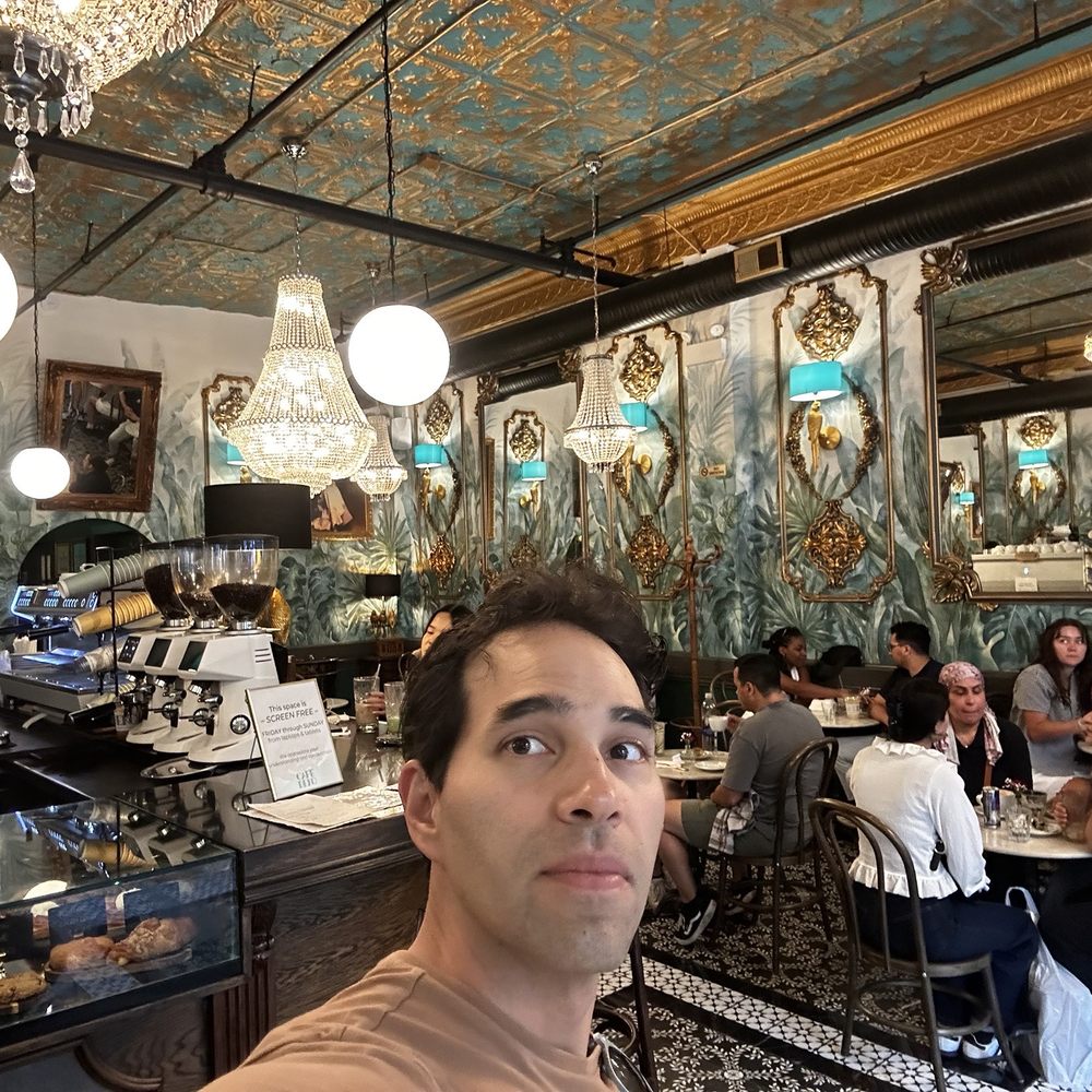 Cafe Deko - Ambiance - Coffee & Tea Near Me - Chicago, Illinois Cafe Deko - Ambiance - Coffee & Tea Near Me - Chicago, Illinois