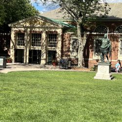 Sharpe Refectory - Cesar statue