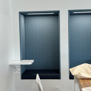 Lumin Laundry - Quiet booth - Laundromat Near Me - Shoreline, Washington