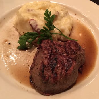 Weber Grill Restaurant - Filet and mashed potatoes - Barbeque Near Me - Chicago, Illinois