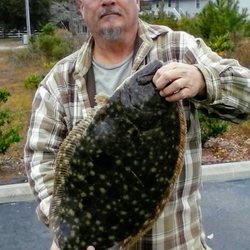 Daves Outpost - Ocean isle beach 8.91 lb flounder. december 1st. 25 inches