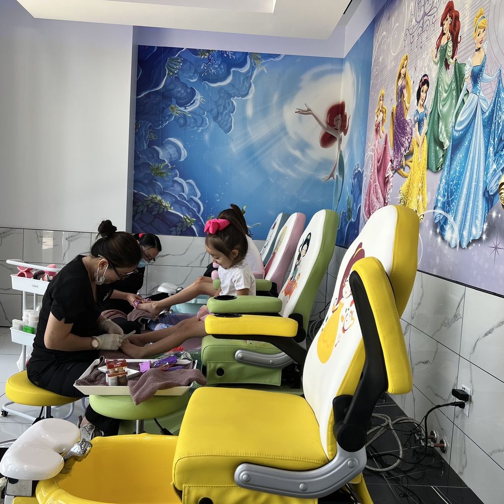 Malibu Nail Lounge - Kids chairs and space - Eyelash Service Near Me - Conroe, Texas Malibu Nail Lounge - Kids chairs and space - Eyelash Service Near Me - Conroe, Texas