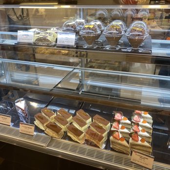 85°C Bakery Cafe-Bellevue - Cakes - Bakeries Near Me - Bellevue, Washington