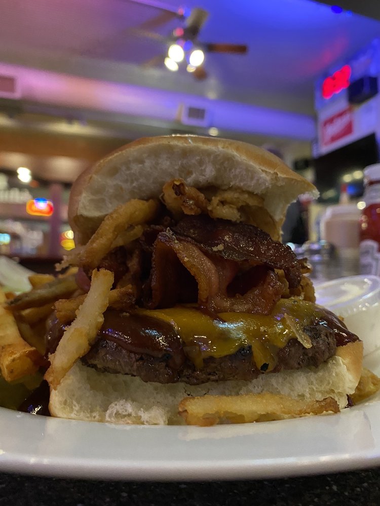 DOOLITTLES PUB & EATERY Updated September 2024 11 Photos & 18