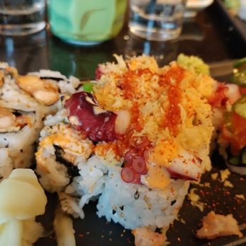 Screaming Tuna - Sesame chicken, Mr. kraken, and eye of thr tiger - Sushi Bars Near Me - Milwaukee, Wisconsin Screaming Tuna - Sesame chicken, Mr. kraken, and eye of thr tiger - Sushi Bars Near Me - Milwaukee, Wisconsin