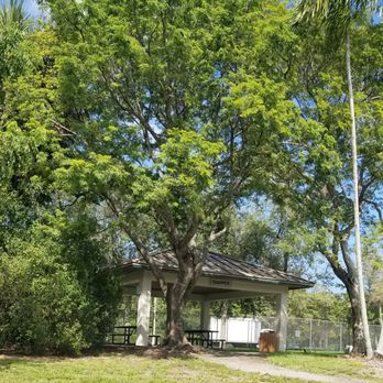 Topeekeegee Yugnee Park - picnic shelter - Boating Near Me - Hollywood, Florida Topeekeegee Yugnee Park - picnic shelter - Boating Near Me - Hollywood, Florida