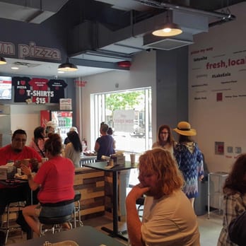 Pizza At Lake Eola - Pizza Near Me - Orlando, Florida