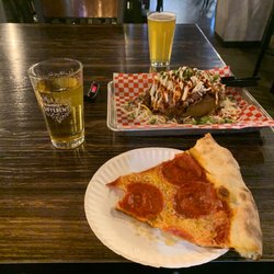 Lucy's New York Style Pizzeria - Helloooooo