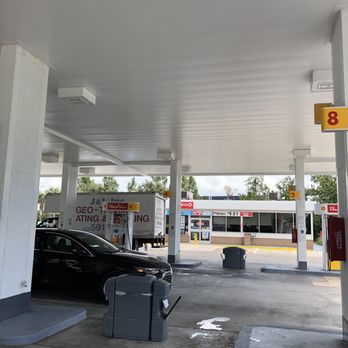 Circle K - Covered area for the all the pumps not just each pump - Gas Stations Near Me - Fort Myers, Florida