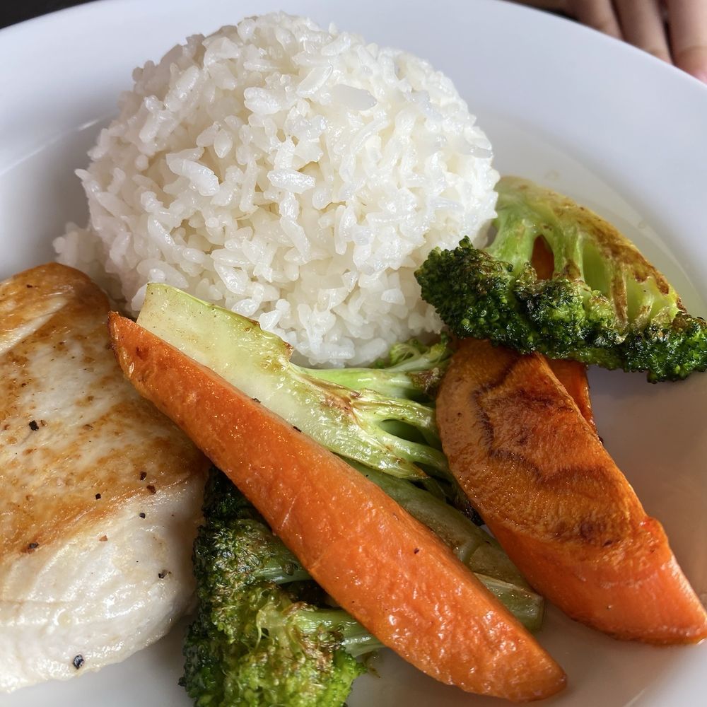 Ka Lihikai - Keiki Mahi Mahi lunch for $15 - Cocktail Bars Near Me - Hilo, Hawaii