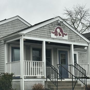Acoaxet Veterinary Clinic - Veterinarians Near Me - Westport, Massachusetts Acoaxet Veterinary Clinic - Veterinarians Near Me - Westport, Massachusetts