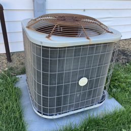 Old AC unit to be replaced Old AC unit to be replaced