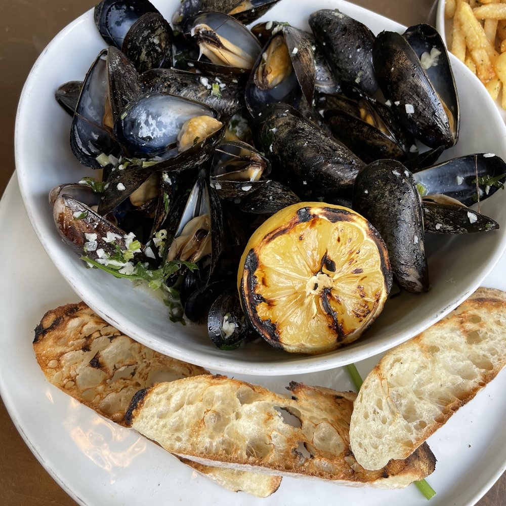Valentina - Mussels al vino - Seafood Near Me - Encinitas, California Valentina - Mussels al vino - Seafood Near Me - Encinitas, California