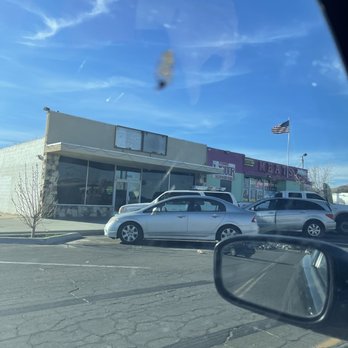 Mr 5 Gramz 20 Cap - Mr 5 Gramz outside - Cannabis Dispensaries Near Me - Rosamond, California