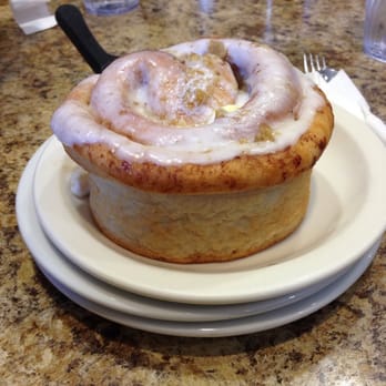 Cafe Amri - Cinnamon Roll - Breakfast & Brunch Near Me - Oxnard, California