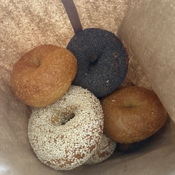 Howdy Bagel - Plain , poppyseed ,sesame ,bagels - Bagels Near Me - Tacoma, Washington