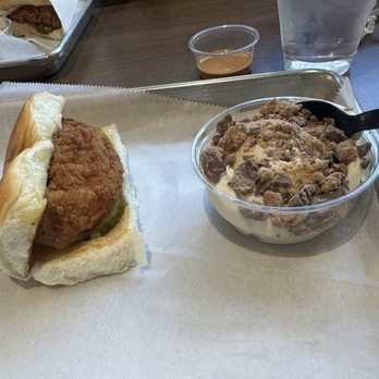 Super Chix - Chicken Slider - Chicken Shop Near Me - Peachtree City, Georgia Super Chix - Chicken Slider - Chicken Shop Near Me - Peachtree City, Georgia