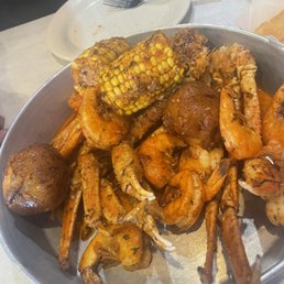 Crab and shrimp bowl with autumn special sauce Crab and shrimp bowl with autumn special sauce