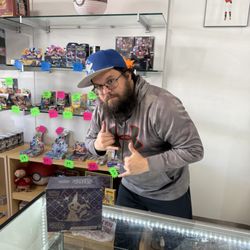 Papa Joey's Collectibles - Shop owner