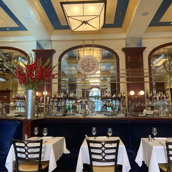 Bouchon - Bar area of bouchon - French Near Me - Las Vegas, Nevada
