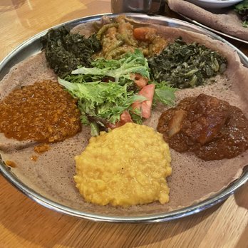 Demera - Vegetarian Messob for 2 - Ethiopian Near Me - Chicago, Illinois Demera - Vegetarian Messob for 2 - Ethiopian Near Me - Chicago, Illinois