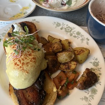 Maven - Candied Bacon Eggs Benedict - Breakfast & Brunch Near Me - Calgary, Alberta Maven - Candied Bacon Eggs Benedict - Breakfast & Brunch Near Me - Calgary, Alberta